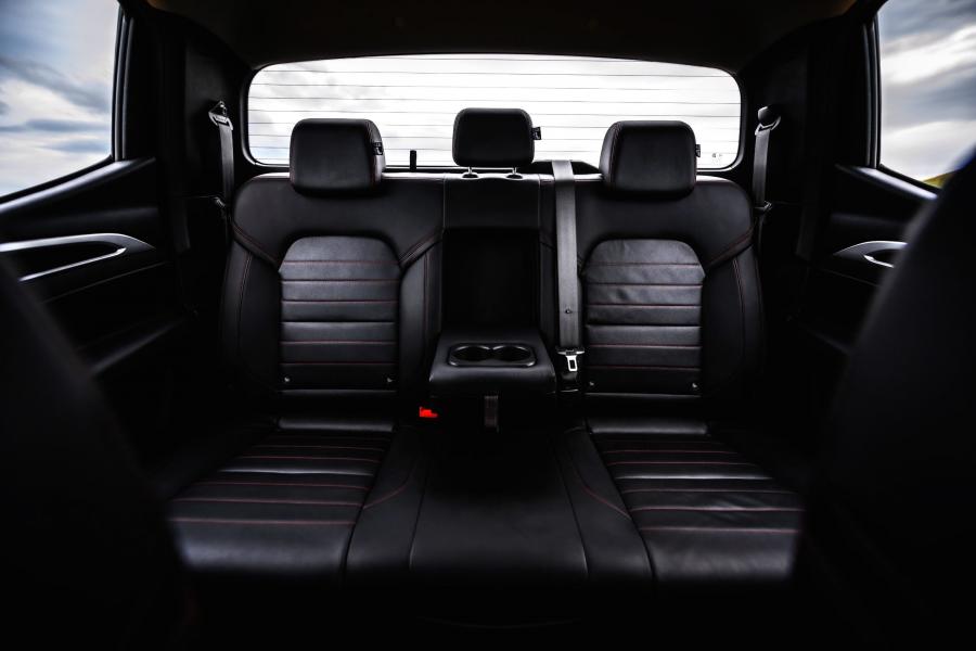 Интерьер MG Extender Giant Cab 2019 года  (TH) (фото 2 из 13)
